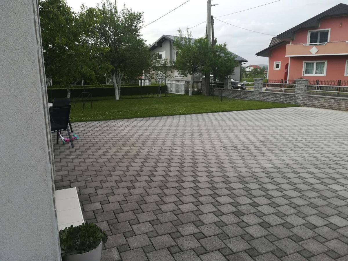 Meri Rooms Bihać Esterno foto
